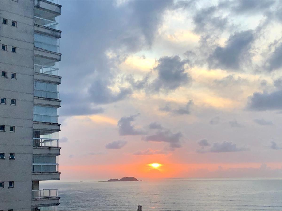 Guaruja Pitangueiras Apto Na Praia Luaran gambar